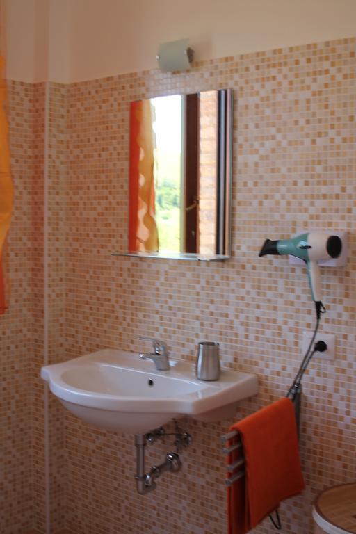 Bed and Breakfast Dimora Rosso Piceno Offida Exterior foto