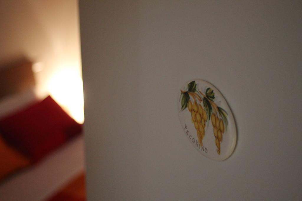 Bed and Breakfast Dimora Rosso Piceno Offida Exterior foto